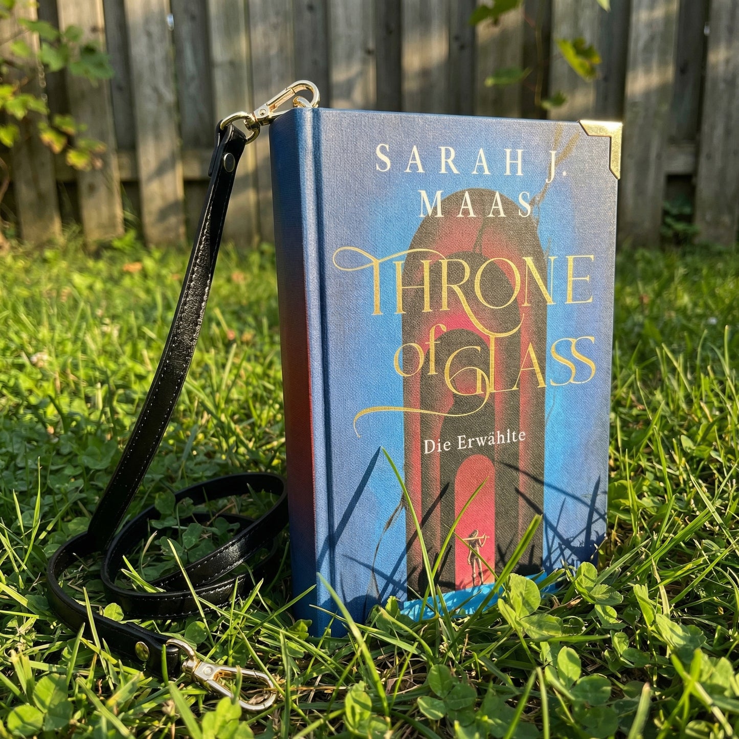 Bookyard Haven™ — Throne of Glass