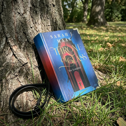 Bookyard Haven™ — Throne of Glass