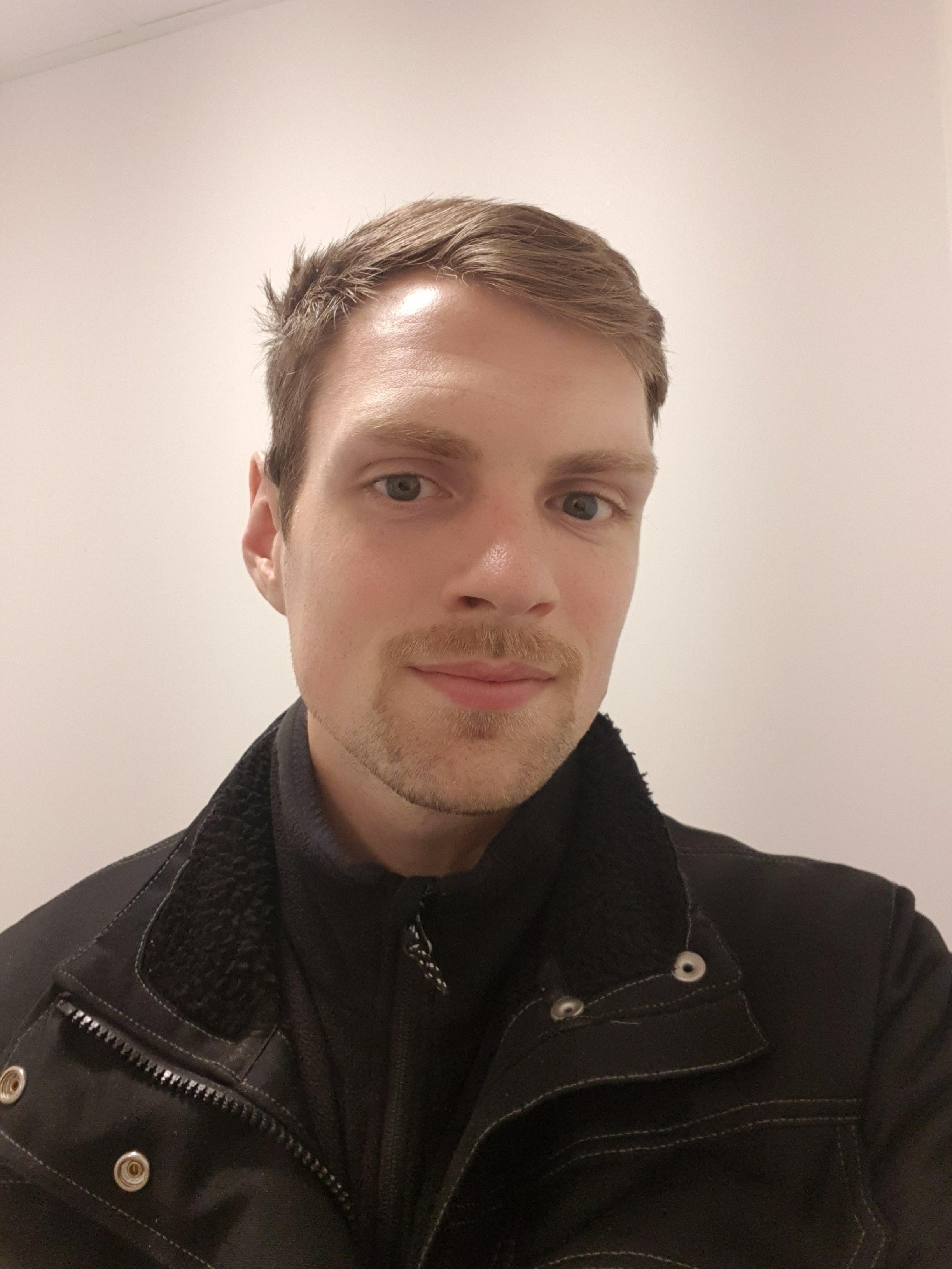 files/male_self_6.jpg